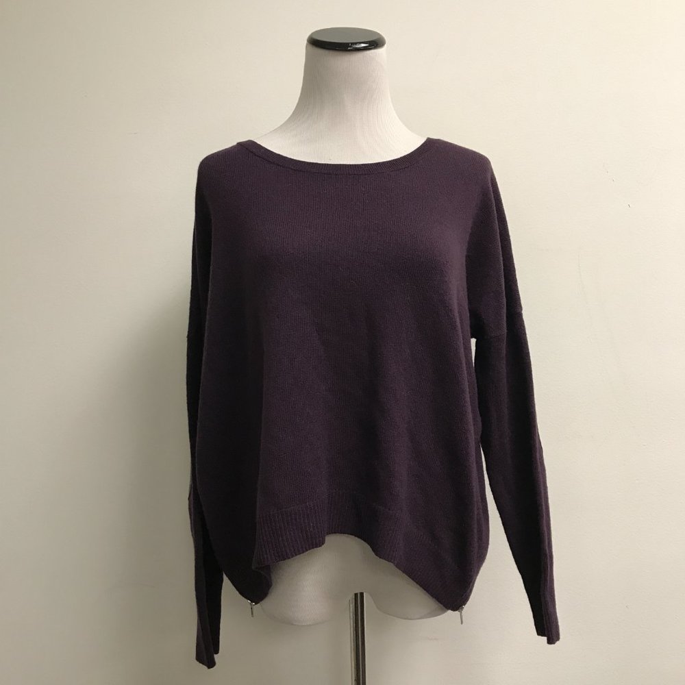 Autumn Cashmere purple pullover scoop neck sweater S side zip lambskin trim flaw